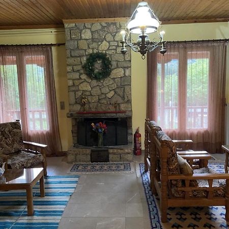 Guesthouse Sinoi Vitina Bagian luar foto