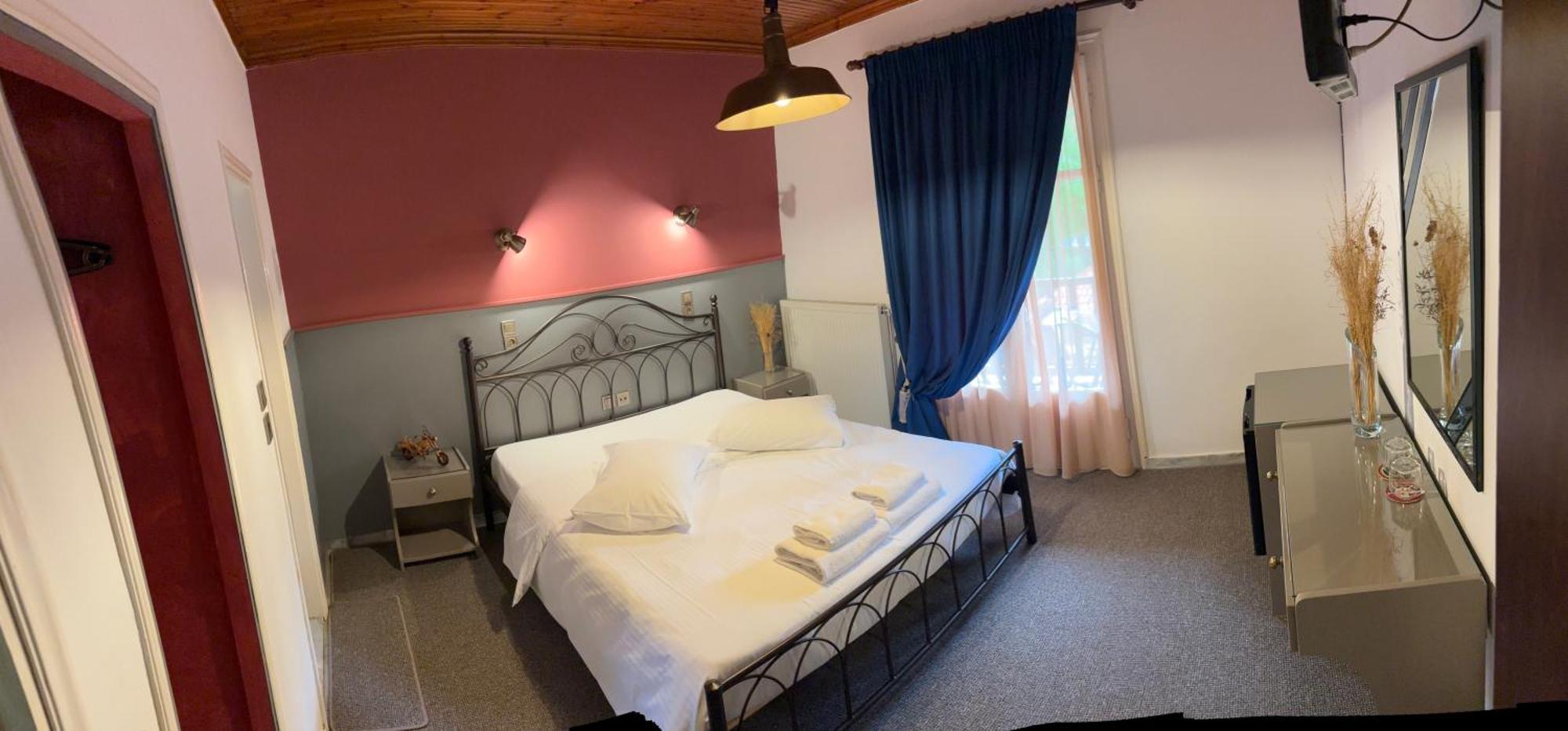 Guesthouse Sinoi Vitina Bagian luar foto